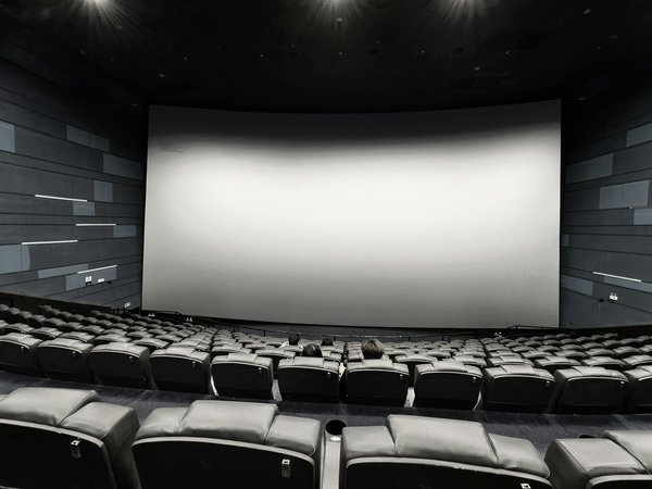 Décryptage des réformes sociales sous le quinquennat Macron : Enjeux retombées et futur